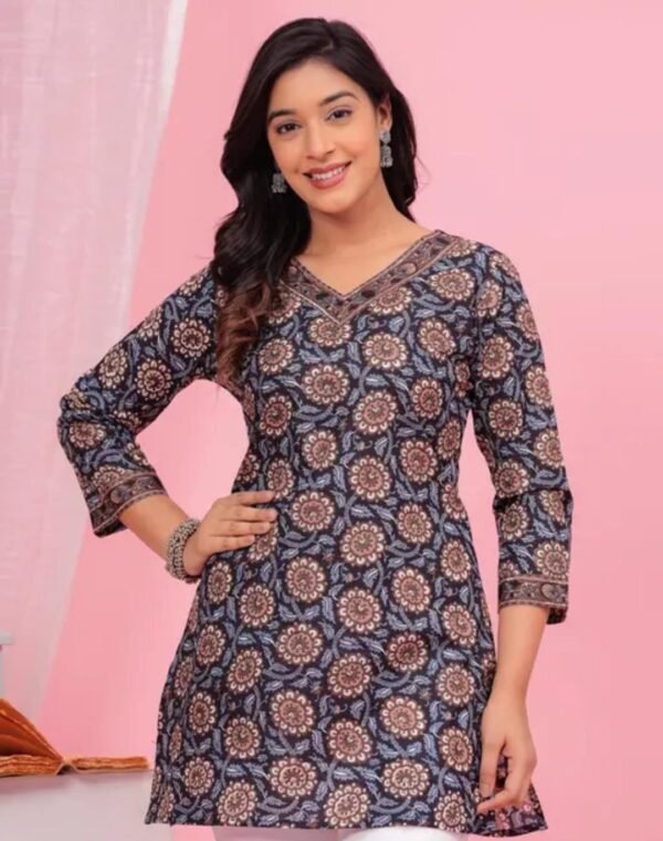 Elegant Black Rayon Printed Short Kurti